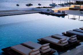  Manoula's Beach Mykonos Resort  Микены